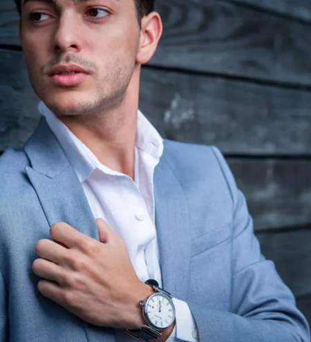 Which Wrist to Wear a Watch Male?